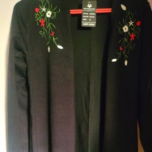 BEAUTIFUL ESPERANZA---BLACK SWEATER